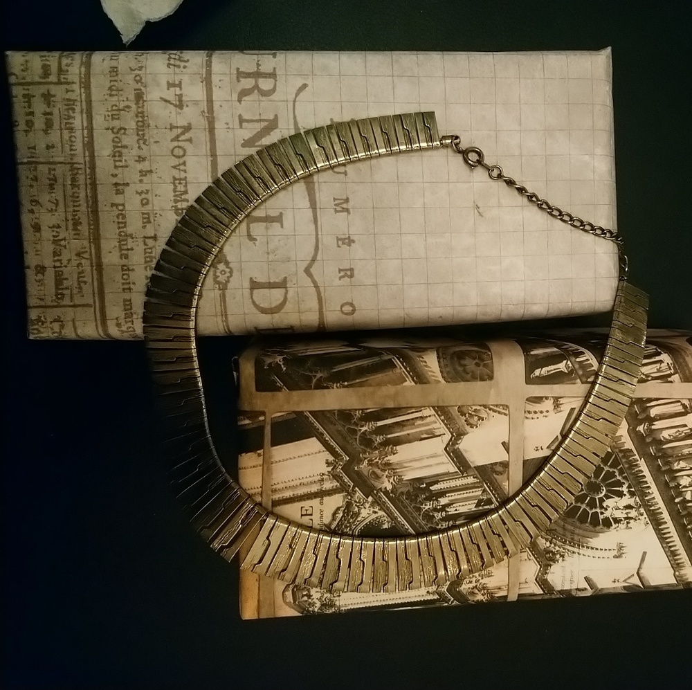 Vintage silver neck piece